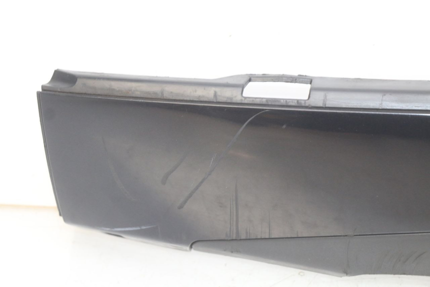 photo de BAJO DE CAJA IZQUIERDA PIAGGIO FLY 4T 50 (2013 - 2017)