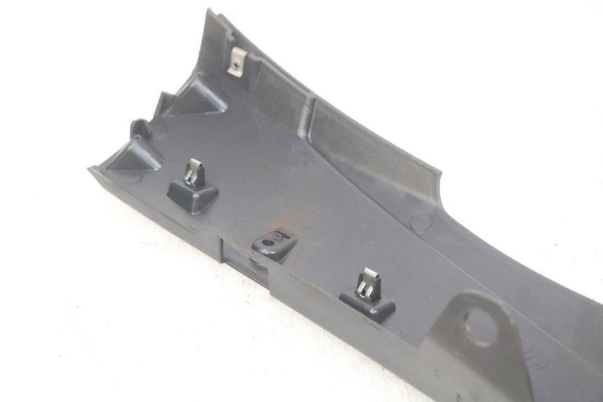 photo de BAJO DE CAJA IZQUIERDA PIAGGIO FLY 4T 50 (2013 - 2017)