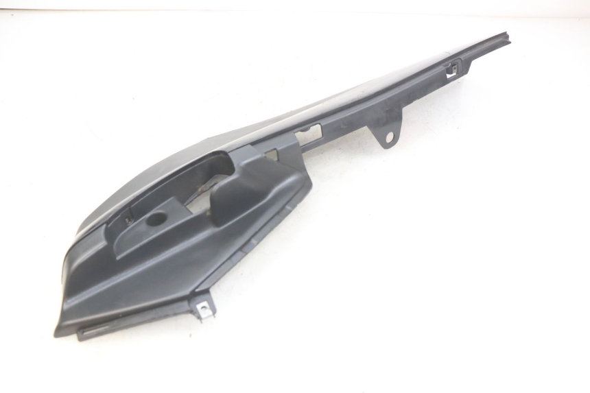 photo de BAJO DE CAJA IZQUIERDA PIAGGIO FLY 4T 50 (2013 - 2017)