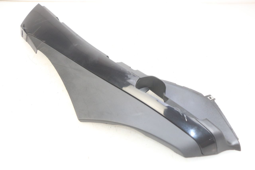 photo de BAJO DE CAJA IZQUIERDA PIAGGIO FLY 4T 50 (2013 - 2017)