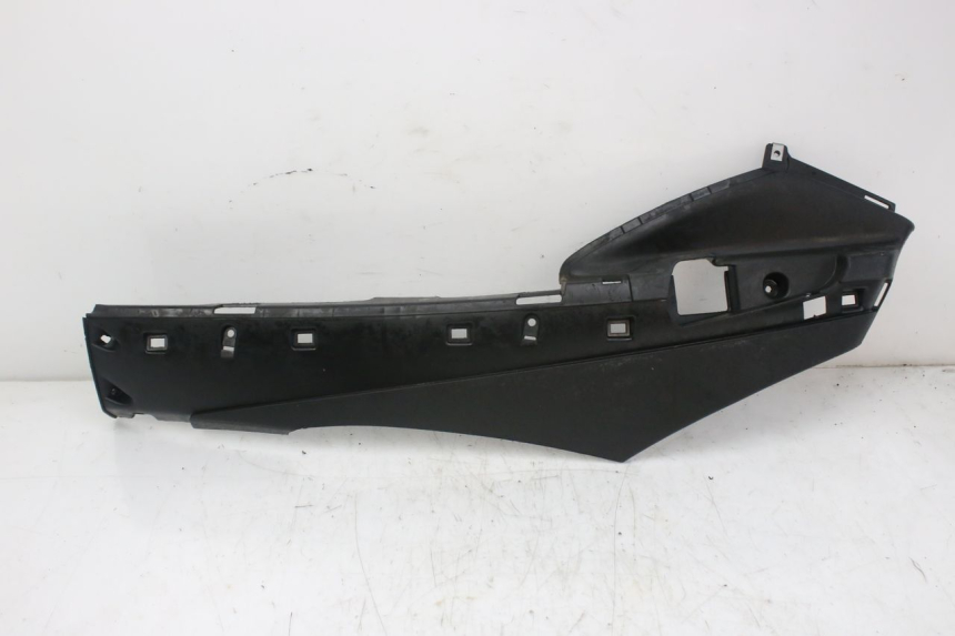 photo de BAJO DE CAJA IZQUIERDA PIAGGIO FLY 4T 50 (2013 - 2017)