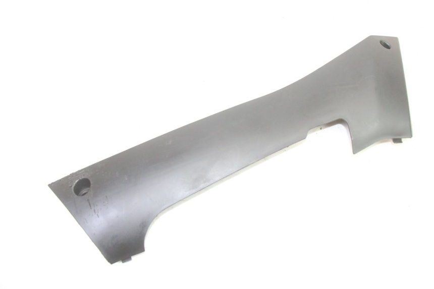 photo de BAJO DE CAJA IZQUIERDA PEUGEOT KISBEE 2T 50 (2010 - 2017)