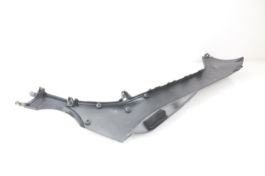 photo de BAJO DE CAJA IZQUIERDA PIAGGIO MP3 500 (2011 - 2015)