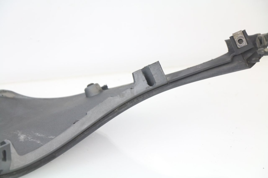 photo de BAJO DE CAJA IZQUIERDA PIAGGIO MP3 500 (2011 - 2015)