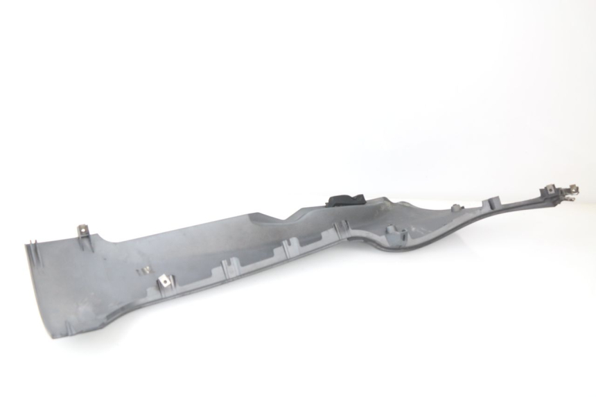 photo de BAJO DE CAJA IZQUIERDA PIAGGIO MP3 500 (2011 - 2015)