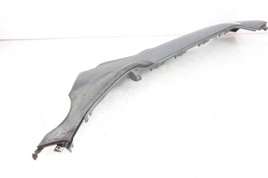 photo de BAJO DE CAJA IZQUIERDA PIAGGIO MP3 500 (2011 - 2015)