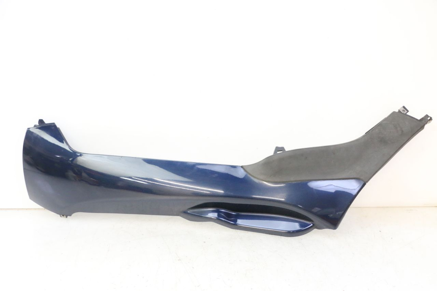 photo de BAJO CARENADO IZQUIERDA PIAGGIO MP3 RL 250 (2007 - 2010)