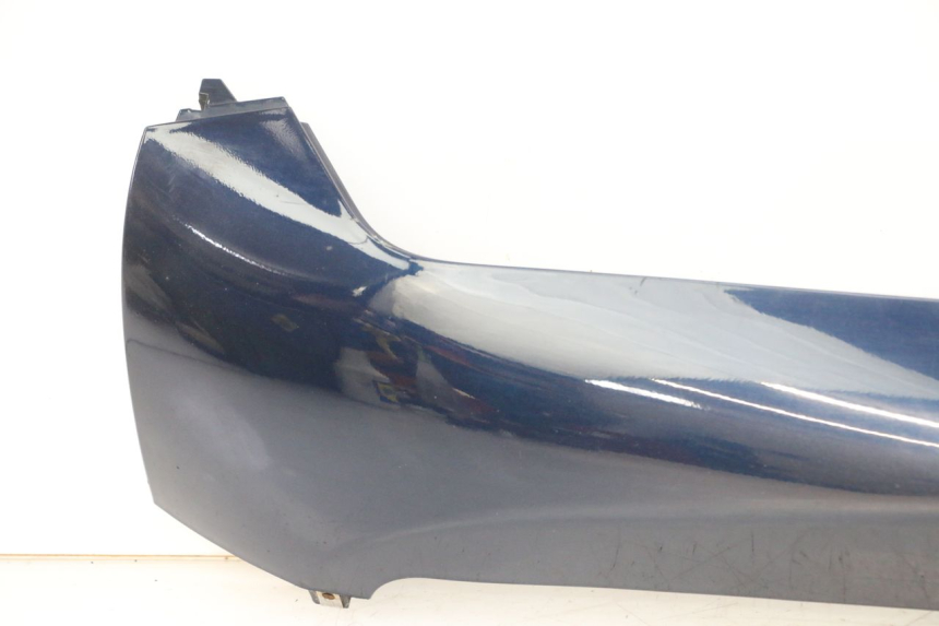photo de BAJO CARENADO IZQUIERDA PIAGGIO MP3 RL 250 (2007 - 2010)