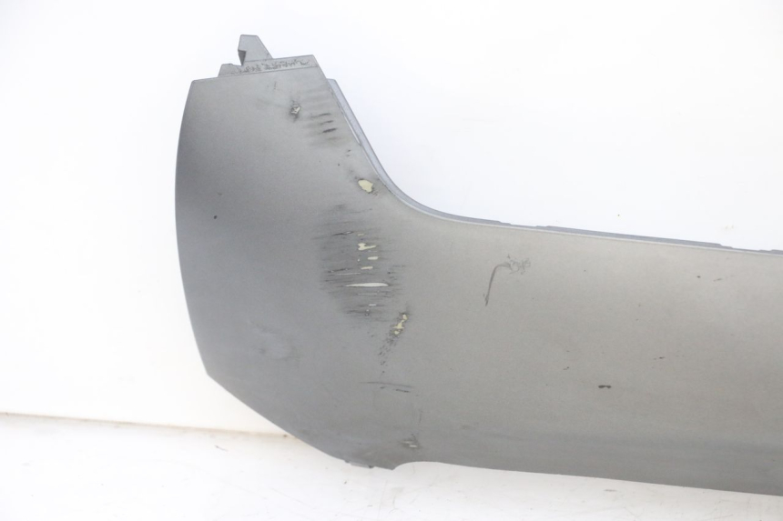 photo de BAJO CARENADO IZQUIERDA PIAGGIO MP3 500 (2016 - 2018) - Características distintivas