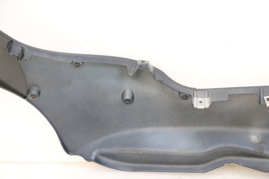 photo de BAJO CARENADO IZQUIERDA PIAGGIO MP3 RL 250 (2007 - 2010) - Vista general del producto