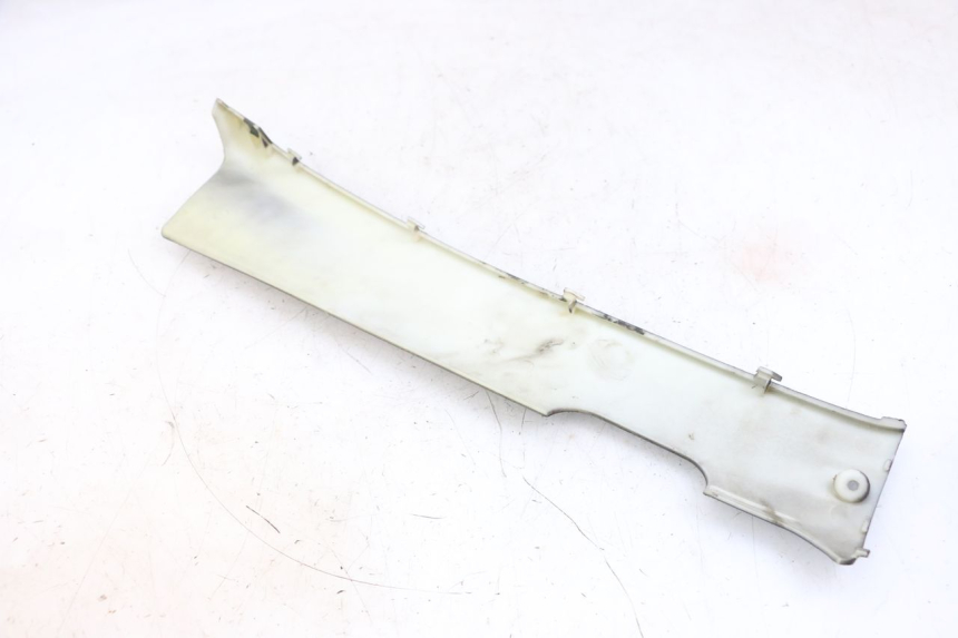 photo de BAJO CARENADO IZQUIERDA JM MOTORS OLDIES GT 4T 50 (2018 - 2025) - Detalle de la pieza