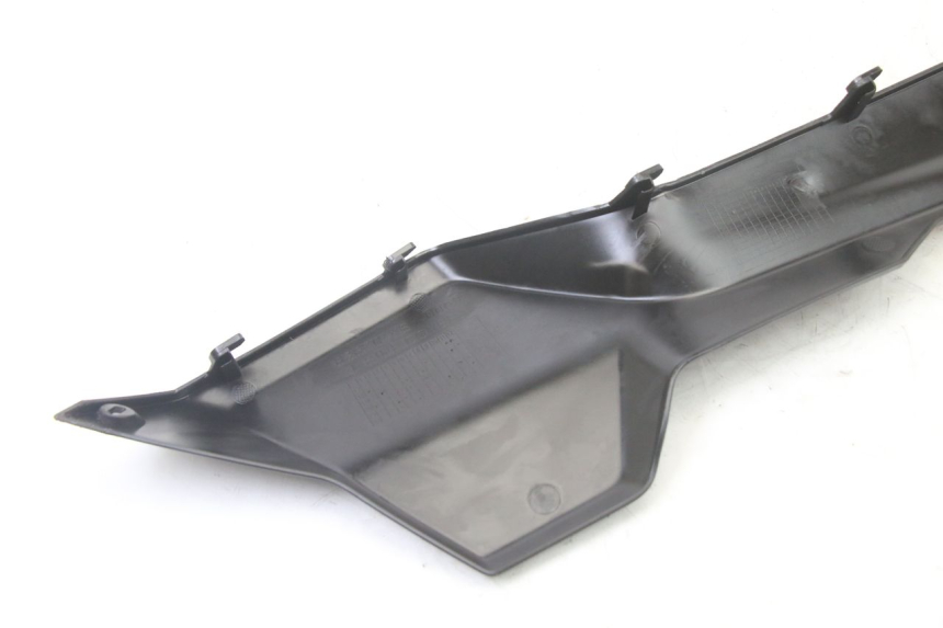 photo de BAJO CARENADO IZQUIERDA SYM ORBIT III 3 4T 50 (2021 - 2025)