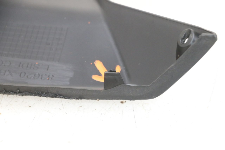 photo de BAJO DE CAJA IZQUIERDA SYM ORBIT III 3 4T 50 (2018 - 2021) - Zoom estado de uso