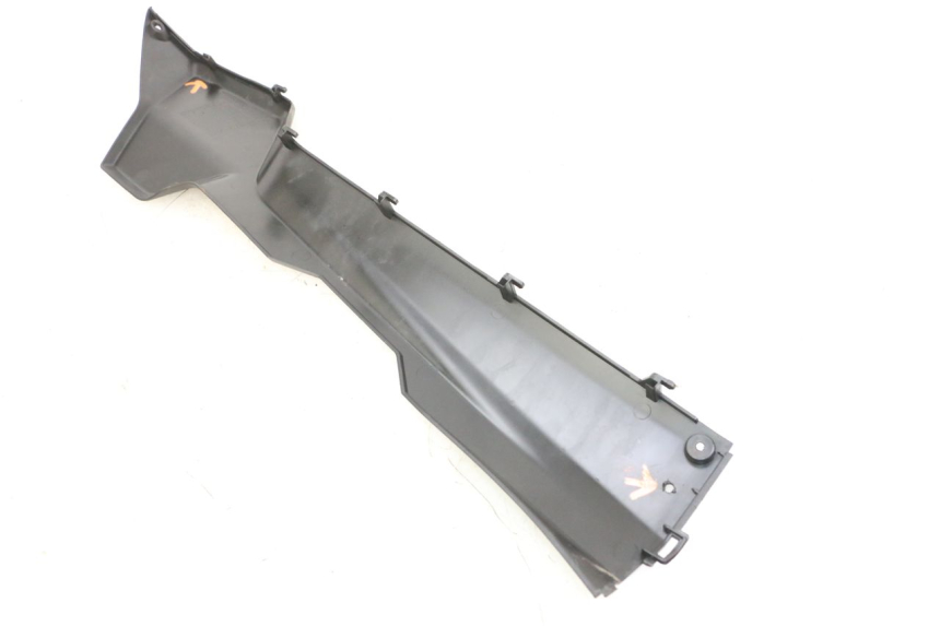 photo de BAJO DE CAJA IZQUIERDA SYM ORBIT III 3 4T 50 (2018 - 2021) - Primer plano técnico