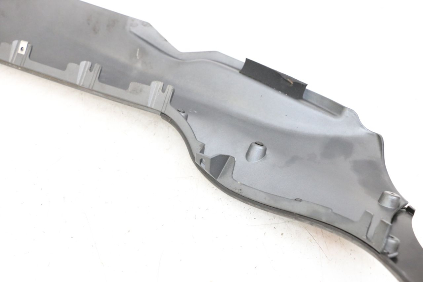 photo de BAJO DE CAJA IZQUIERDA PIAGGIO MP3 500 (2011 - 2015)