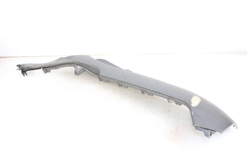 photo de BAJO DE CAJA IZQUIERDA PIAGGIO MP3 500 (2011 - 2015)