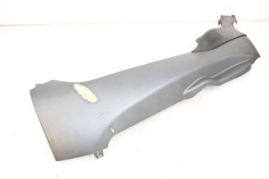 photo de BAJO DE CAJA IZQUIERDA PIAGGIO MP3 500 (2011 - 2015)
