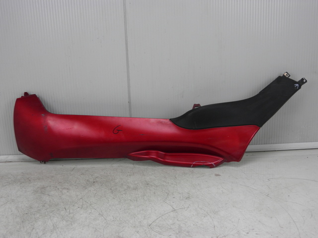photo de BAJO CARENADO IZQUIERDA PIAGGIO MP3 LT 300 (2010 - 2016)