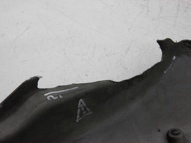 photo de BAJO CARENADO IZQUIERDA PIAGGIO MP3 RL 125 (2006 - 2014)