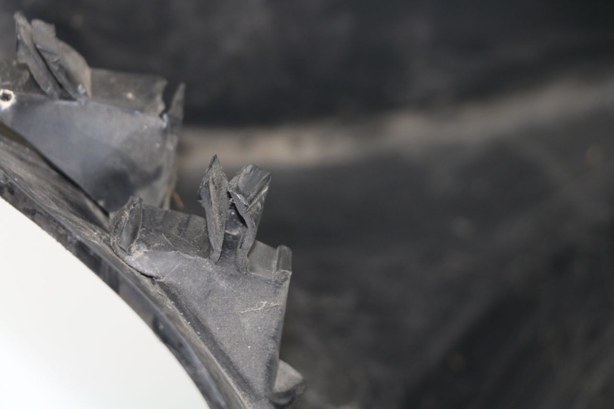 photo de BAJO CARENADO IZQUIERDA RENAULT TWIZY 45 (2012 - 2019)