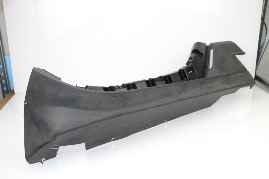 photo de BAJO CARENADO IZQUIERDA RENAULT TWIZY 45 (2012 - 2019)
