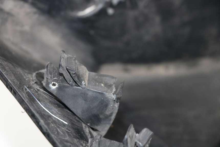 photo de BAJO CARENADO IZQUIERDA RENAULT TWIZY 45 (2012 - 2019)