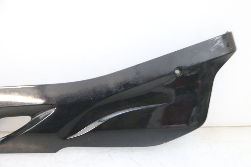 photo de BAJO CARENADO IZQUIERDA DAELIM S1 125 (2007 - 2016) - Detalle de la pieza