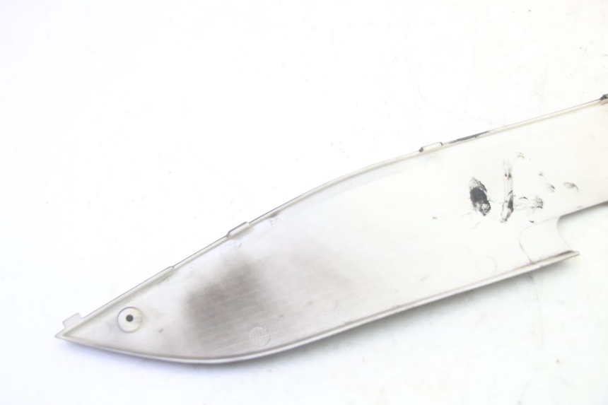 photo de BAJO CARENADO IZQUIERDA JM MOTORS SANTANA EVO 50 (2024 - 2026) - Detalles de los puntos de fijación