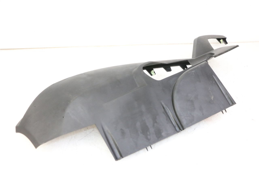 photo de BAJO CARENADO IZQUIERDA PEUGEOT SATELIS COMPRESSOR K15 125 (2006 - 2009) - Detalles de los puntos de fijación