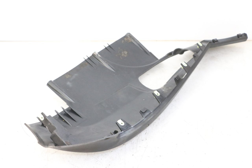 photo de BAJO CARENADO IZQUIERDA PEUGEOT SATELIS 125 (2013 - 2018)