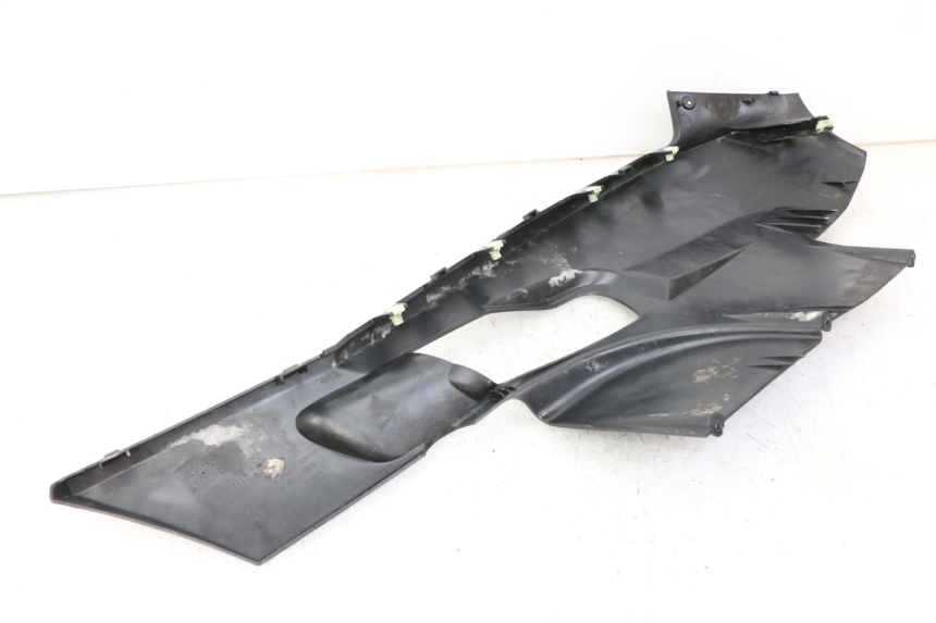 photo de BAJO CARENADO IZQUIERDA PEUGEOT SATELIS 125 (2013 - 2018)
