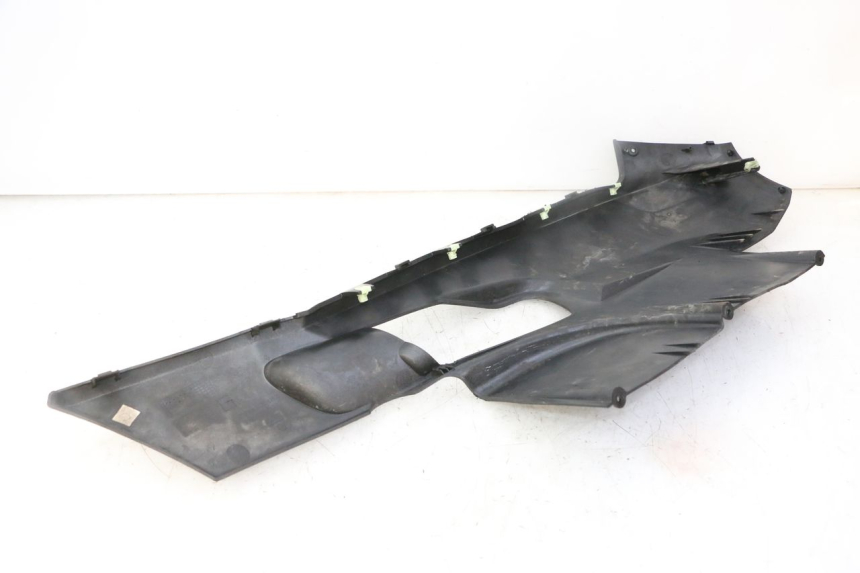 photo de BAJO CARENADO IZQUIERDA PEUGEOT SATELIS 125 (2013 - 2018)