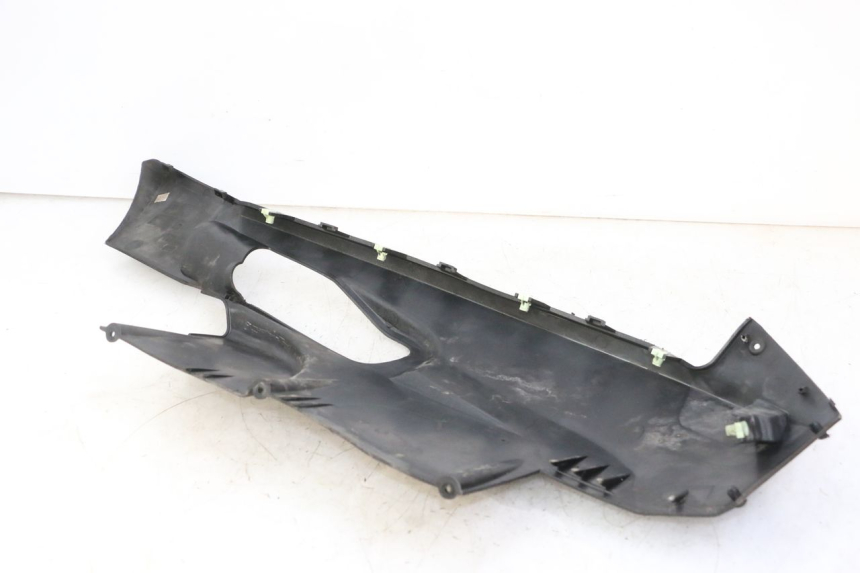 photo de BAJO CARENADO IZQUIERDA PEUGEOT SATELIS 125 (2013 - 2018)
