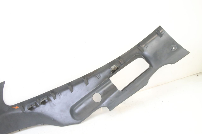 photo de BAJO CARENADO IZQUIERDA PIAGGIO SUPER LX 125 (2000 - 2003)