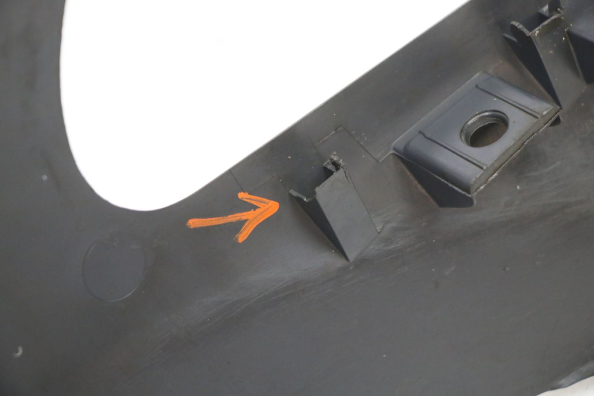 photo de BAJO CARENADO IZQUIERDA PIAGGIO SUPER LX 125 (2000 - 2003)