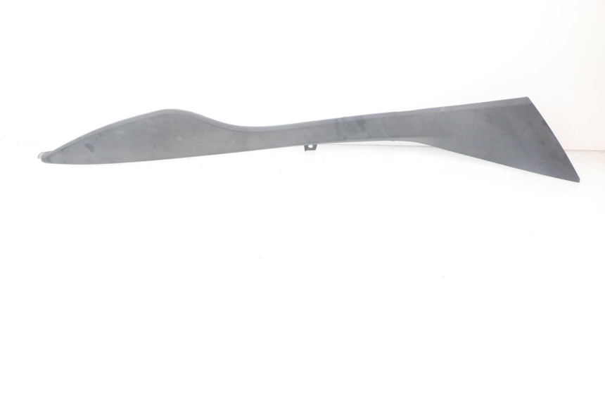 photo de BAJO DE CAJA IZQUIERDA SUZUKI AN BURGMAN 400 (2006 - 2010)
