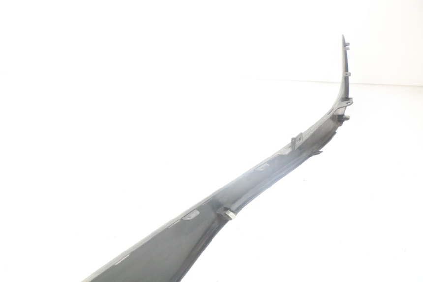 photo de BAJO DE CAJA IZQUIERDA SUZUKI AN BURGMAN 400 (2006 - 2010)