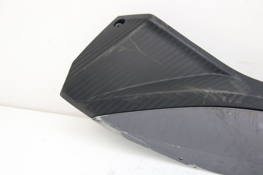 photo de BAJO DE CAJA IZQUIERDA SYM JET 4 4T 50 (2018 - 2021)