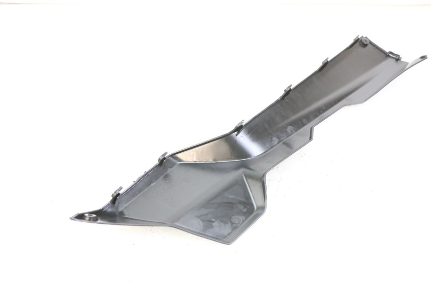 photo de BAJO DE CAJA IZQUIERDA SYM ORBIT III 3 4T 50 (2018 - 2021)