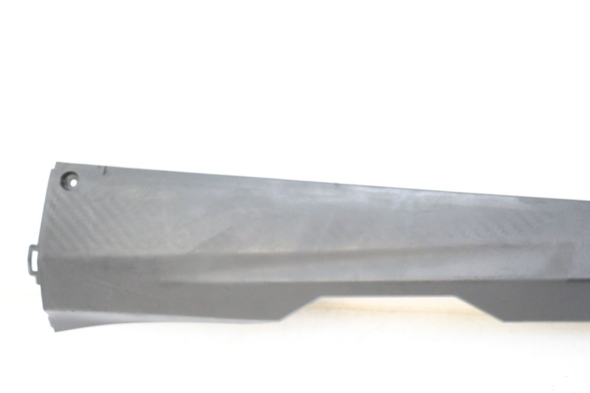 photo de BAJO DE CAJA IZQUIERDA SYM ORBIT III 3 4T 50 (2018 - 2021)
