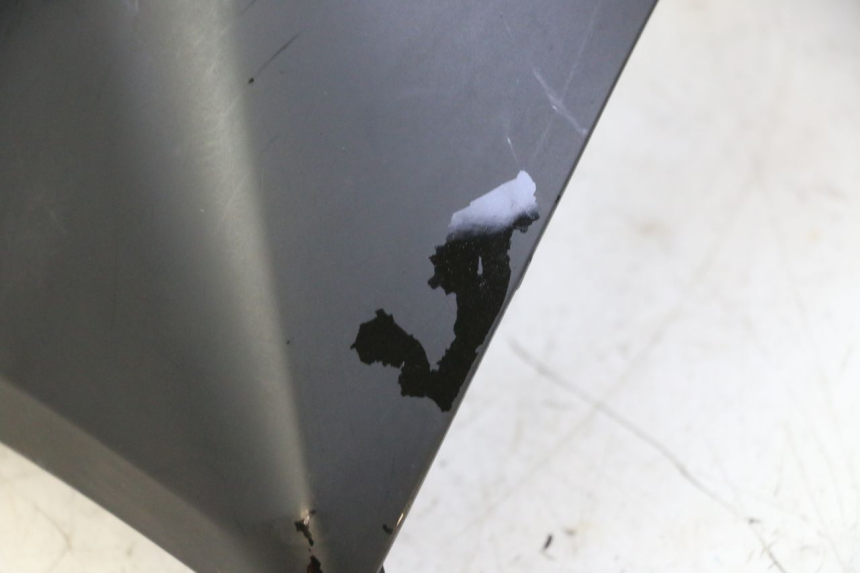 photo de BAJO CARENADO IZQUIERDA YAMAHA X-MAX XMAX 125 (2010 - 2014)