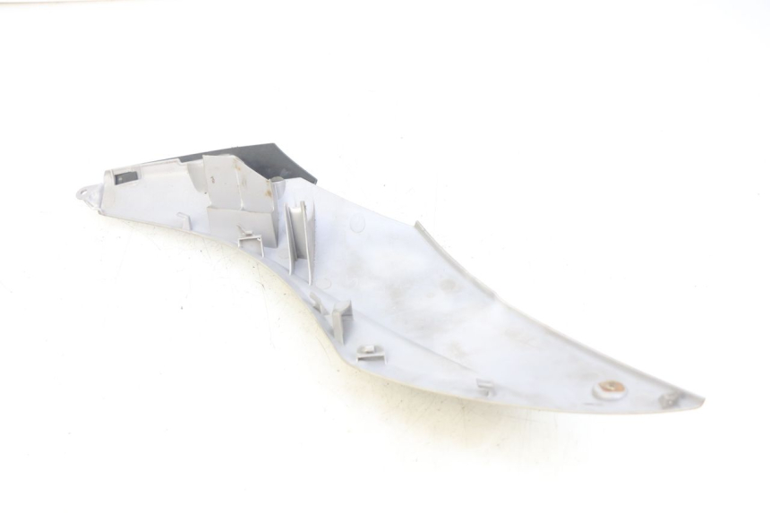photo de BAJO DE CAJA IZQUIERDA YAMAHA HW XENTER 125 (2011 - 2017)