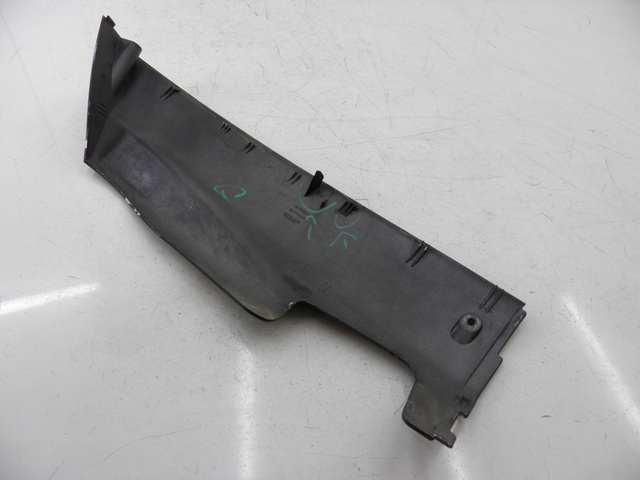 photo de BAJO CARENADO IZQUIERDA YAMAHA YP MAJESTY 125 (2002 - 2006)