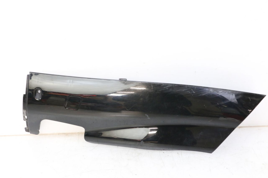 photo de BAJO CARENADO IZQUIERDA YAMAHA YP MAJESTY 125 (2007 - 2010)