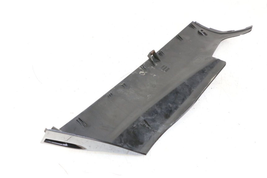 photo de BAJO CARENADO IZQUIERDA YAMAHA YP MAJESTY 125 (2007 - 2010)