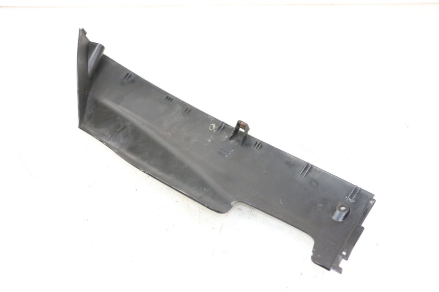 photo de BAJO CARENADO IZQUIERDA YAMAHA YP MAJESTY 125 (2007 - 2010)