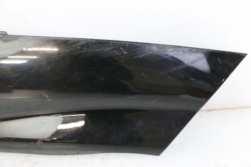 photo de BAJO CARENADO IZQUIERDA YAMAHA YP MAJESTY 125 (2007 - 2010)