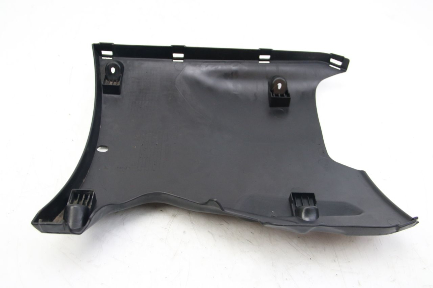 photo de BAJO DEL CHASIS PEUGEOT KISBEE 2T 50 (2018 - 2022)