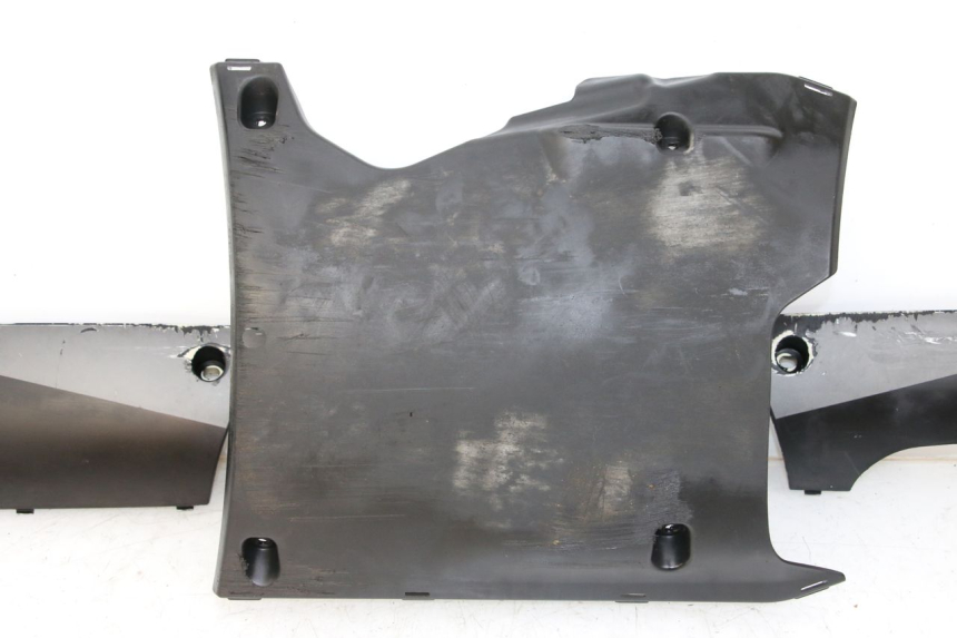 photo de BAJO DE CHASIS PEUGEOT KISBEE 4T 50 (2018 - 2022)
