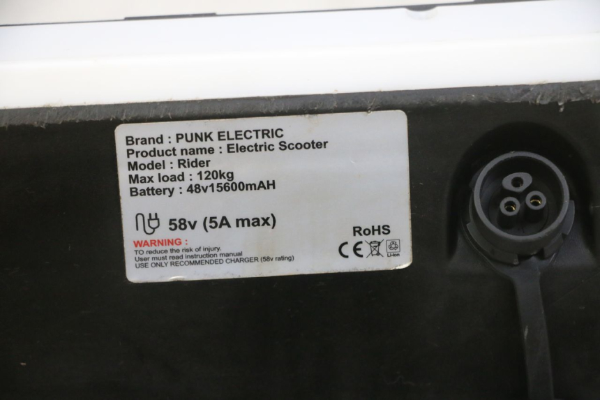 photo de BAJO CARENADO PUNK ELECTRIC RIDER 1